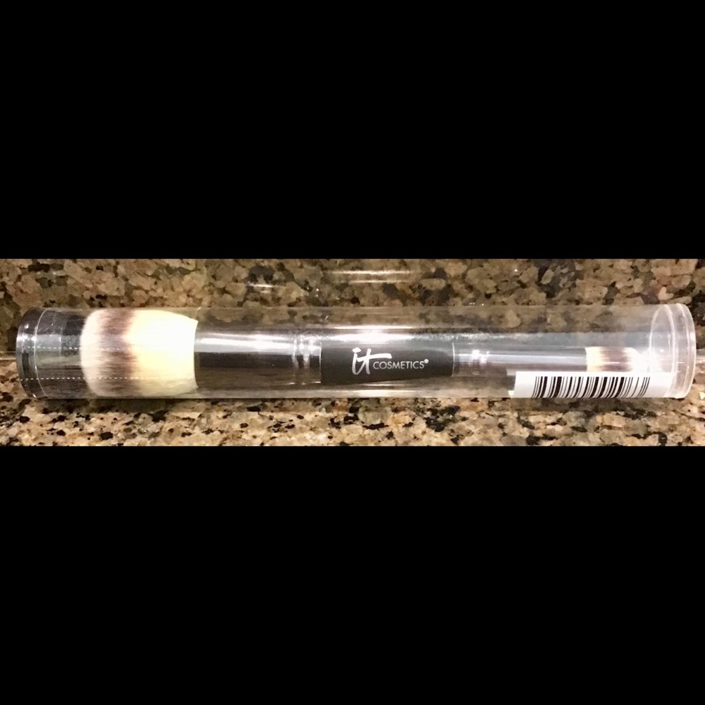 2 in 1 Foundation/Concealer Brush